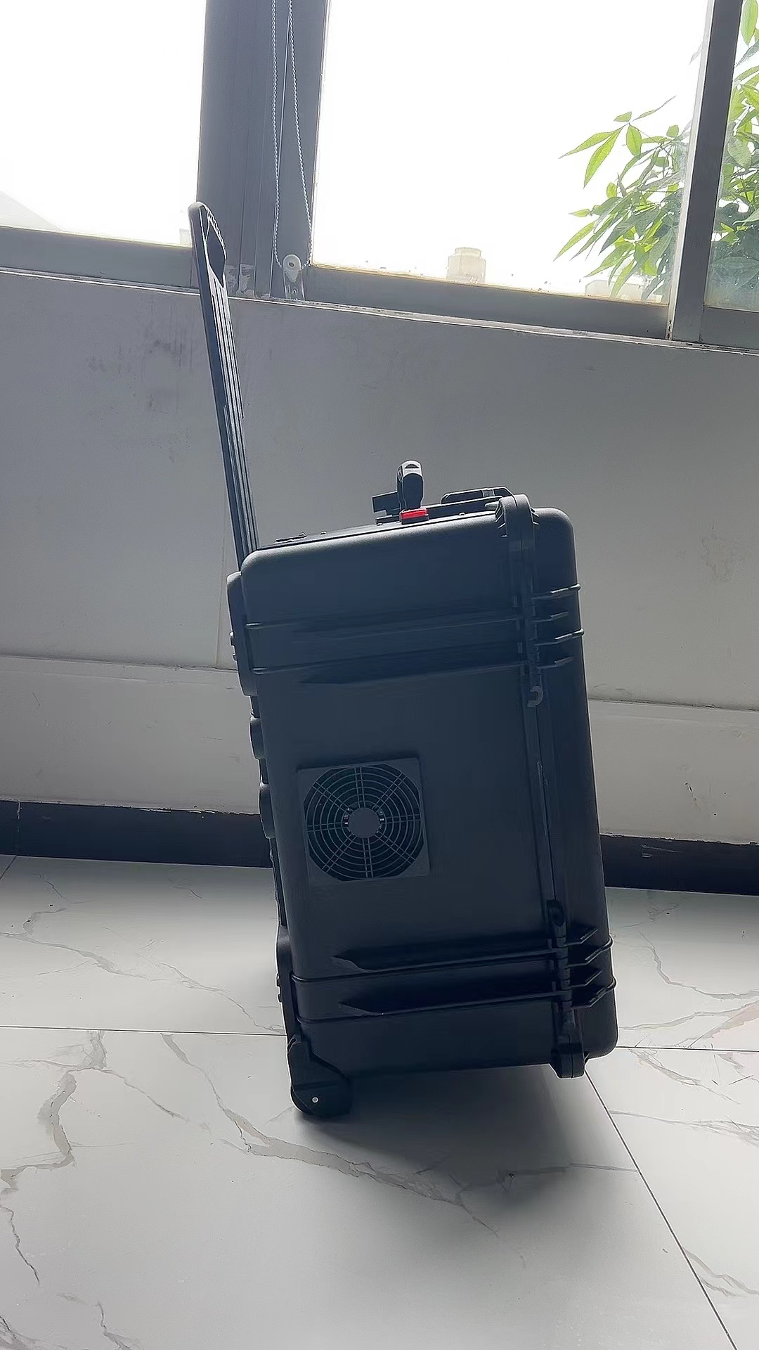 东乌珠穆沁手拉箱型移动通信干扰器